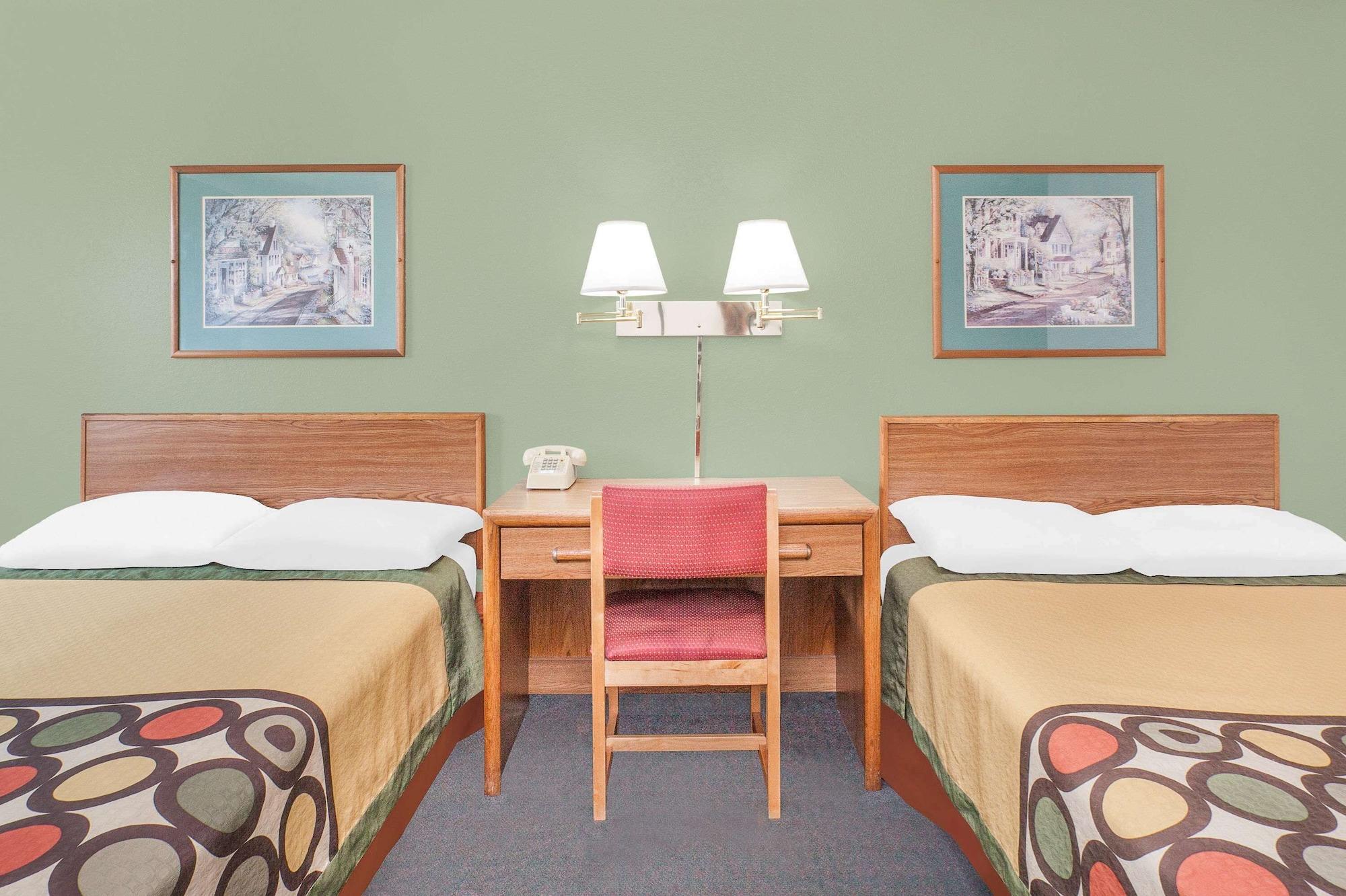 Super 8 By Wyndham Queensbury Glens Falls Kültér fotó