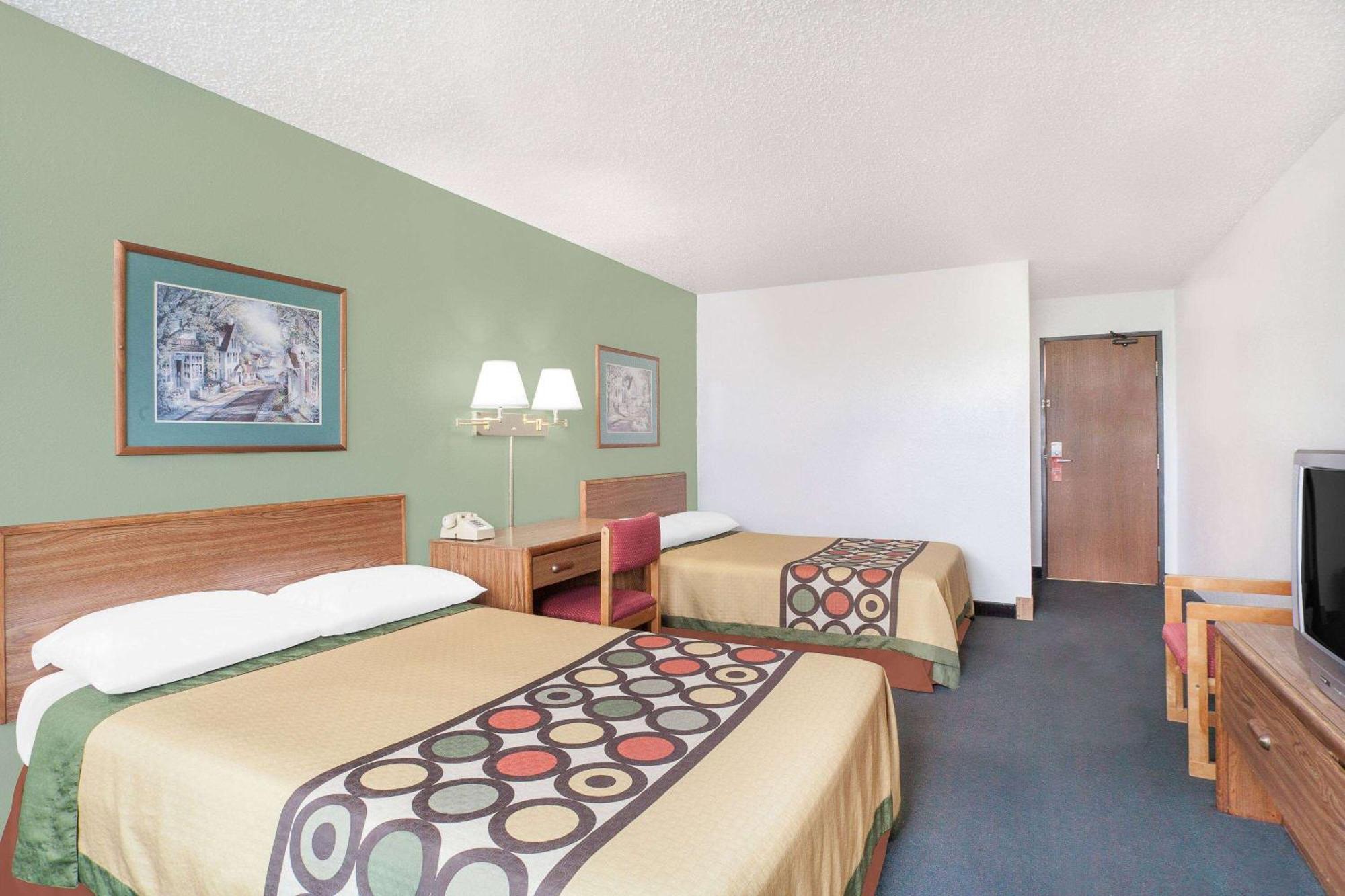 Super 8 By Wyndham Queensbury Glens Falls Kültér fotó